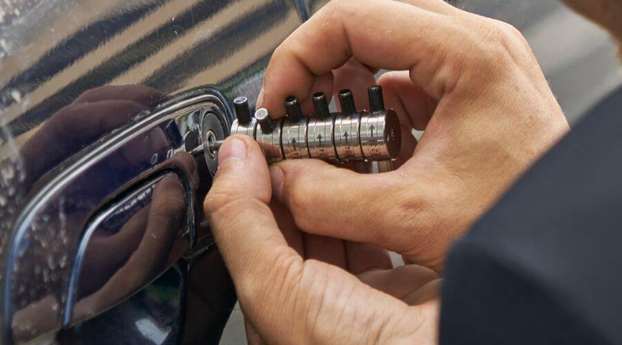 Professional gutter cleaning in Wickett, TX